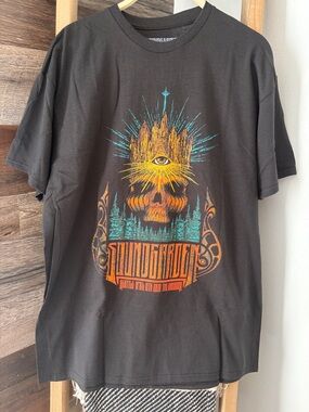🆕 Soundgarden Band Tee